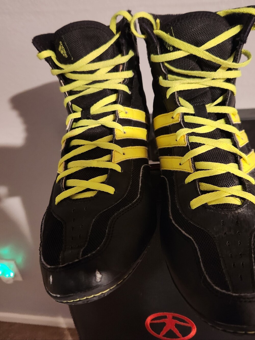 Addidas Mens Wrestling Shoes Size 10